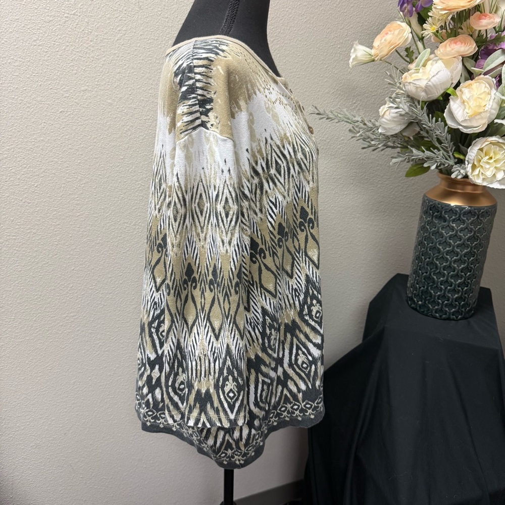 Rebecca Malone 2X Studded Ikat Print Henley Top Beige Gold Metallic Boho Chic - Picture 5 of 9